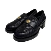 Chanel "Quilted CC Heart Turnlock Loafer" - Size 38.5