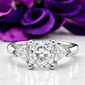 #12319 Window of Dreams Platinum Diamond Ring