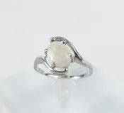 10k White Gold Oval Cut Cabochon Natural Opal Solitaire Ring 6''