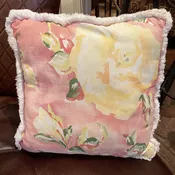 (1/2) Vintage Style Floral Pillows