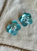 90s Shell Flower Earrings with Pearls - Clip on
