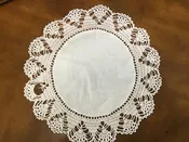11" ROUND DOILY