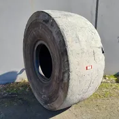50% TIRE 26.5X25