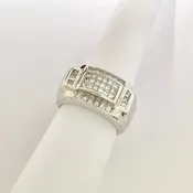 Man's White Gold Diamond Ring