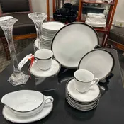 40 pc China w/Black & Silver Rim
