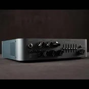Darkglass Electronics Alpha-Omega 900 Bass Amp