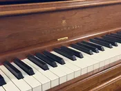 Steinway upright piano y1980 cherry/maple finish