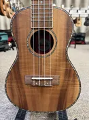 AMAHI UK-660C Koa Concert Ukulele w/Case - UK660C