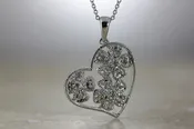 14K GOLD DIAMOND WHITE HEART FLOWER PENDANT 0.20 CT 14K GOLD CHAIN 14CT 14KARAT