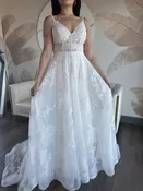 All Who Wander | "Aspen " | Bridal Size 12 | Ivory/Porcelain