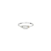 10k White Gold Topaz 3 Stone Women's Ring