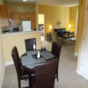 1/1 Queen Corporate Turn Key 2 TV