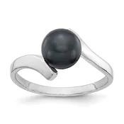 14k White Gold Ring with Black Pearl.