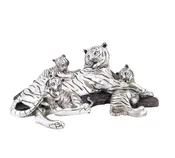 Tiger and Cubs