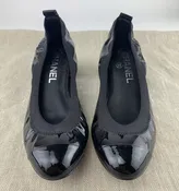 Chanel Black Patent Leather Stretchy Band Pumps Size 35.5
