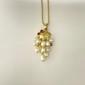YG Pearl Charm &amp; Chain Set