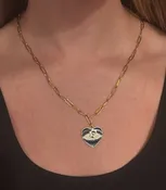 Paper link necklace with heart magen david