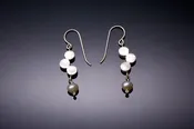 3 Dot Earrings with Pearls