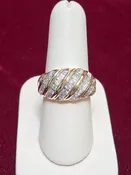 10K Gold Ring 0.85ct Round Diamonds 6.3g