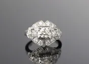 Antique Style Diamond Ring | Platinum