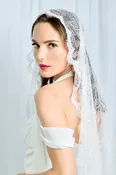 Juliette Chantilly French Lace Veil Handmade in NYC - NK Bride — NK Bride
