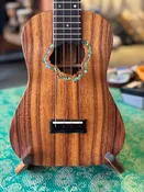 Kauaʻi Soundhole Concert Ukulele – Solid Koa, Low G, Signed #206