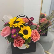 Pink Lady Purse Bouquet