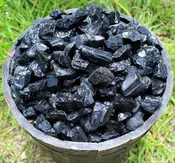 Black Tourmaline / Rough
