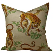Alioth Pillow