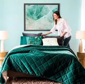 EMERALD VOGA VELVET TEXTURE PREMIUM QUALITY REVERSIBLE COMFORTER 1 PCS QUEEN SIZE MNADE IN MEXICO