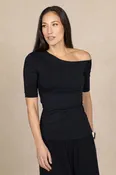 CARLY ONE-SHOULDER SHORT SLEEVE TOP: BLACK
