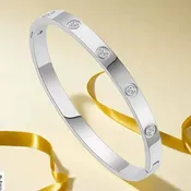 18K Non-Tarnish Waterproof Stainless Steel Bangle