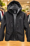 Arc'teryx Black Hooded Technical Jacket – Men's Medium