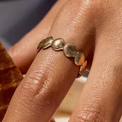 18K Gold Non-Tarnish Shell Band Open Ring: Yellow Gold