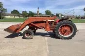 1963 IHC 706 Loader Tractor