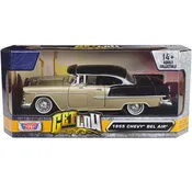 1/24 MotorMax GET LOW 1955 Chevrolet Bel Air Hardtop Low Rider 79031 Beige/Black