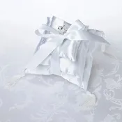 3 Stacked Pillow