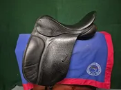County Connection — Middleburg Tack Exchange