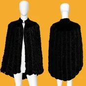 1930s Black Velvet Coffin Pleated Evening Cape – Size M