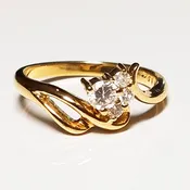 Gold and Diamond cluster ring