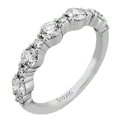 Alternating Diamond Ring in 18k Gold