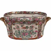 23.5" PORCELAIN PLANTER ROSE MEDALLION