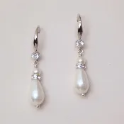 Dianna pearl earring