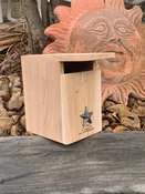 Wren house nesting box /Carolina wren / chickadee /nuthatch