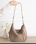 AALLYN - Marley Hobo - Leather: Biscotti
