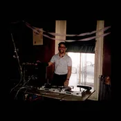 4W-001  SCOTT AVERY “CHILD SELF” 12EP