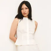 Batiste Sleeveless Buttondown