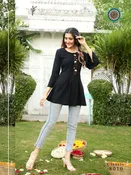 Black 3/4 Sleeve Top