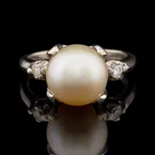 Akoya Vintage Pearl & Diamond Ring in 14K White Gold
