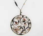 10K-WG ANTIQUE PEARL  AND ONYX PENDANT